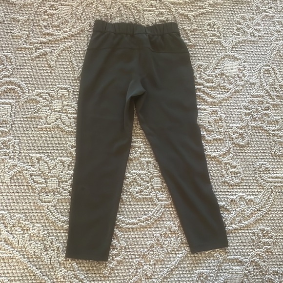 Lululemon Army Green Pants Size 6 - Picture 5 of 7